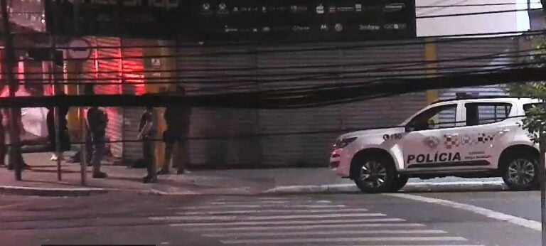 Loja em Santos é alvo de furto e suspeitos são presos